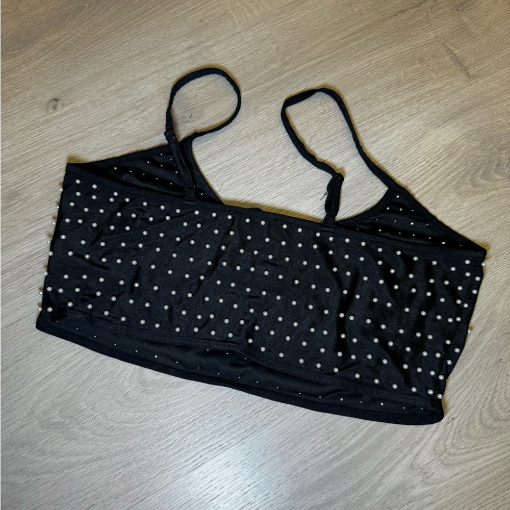 Pearl black crop top size medium - Picture 2 of 2